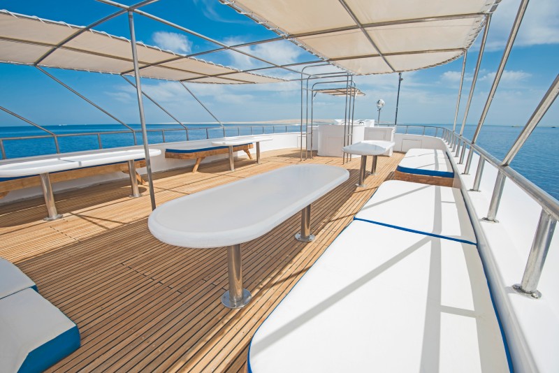 Why the Type of Nautical Flooring You Get for Your Boat Matters